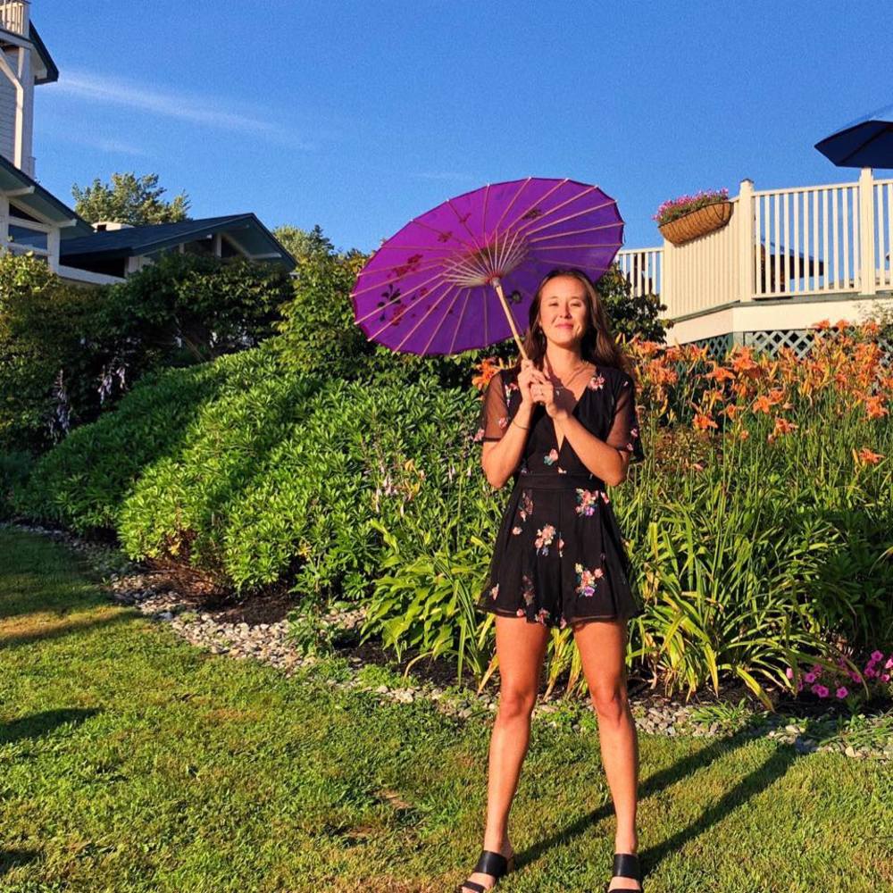 Meet your Posher, Christina